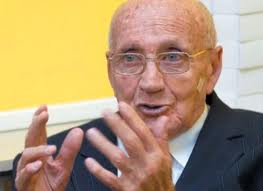Arie Livne.jpg
